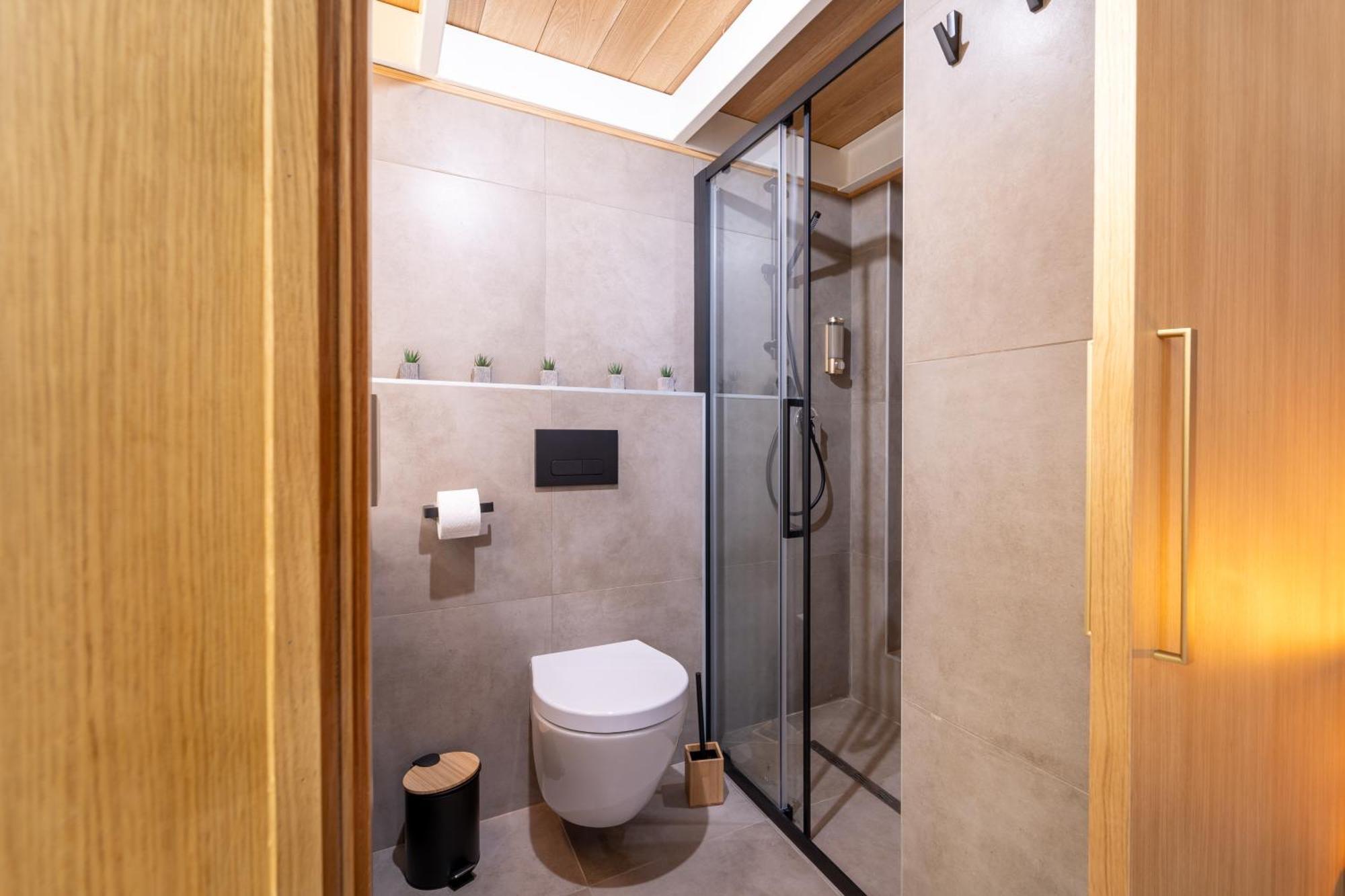Luxury Urban Craft Apartment